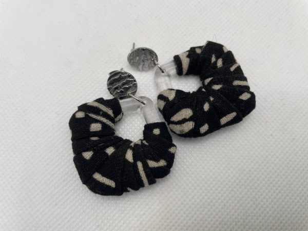 Boucle d'oreille en pagne africain Bogolan Nia